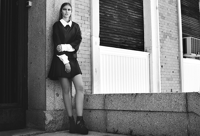 Shirt & Skirt: “Amaya Arzuaga” – Shoes: “SixtySeven”