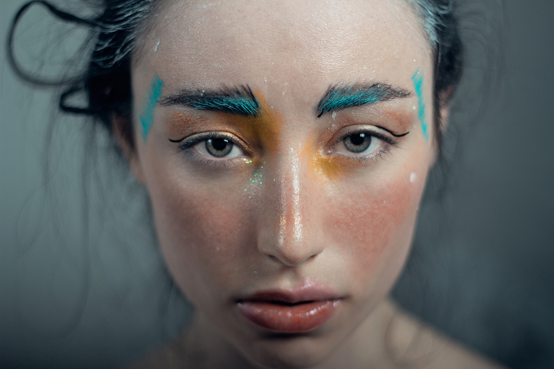 highlights: progloss clear and Glitter Reflects in Transparent Teal, Lips Gloss: Vernis a Levres #7, #17