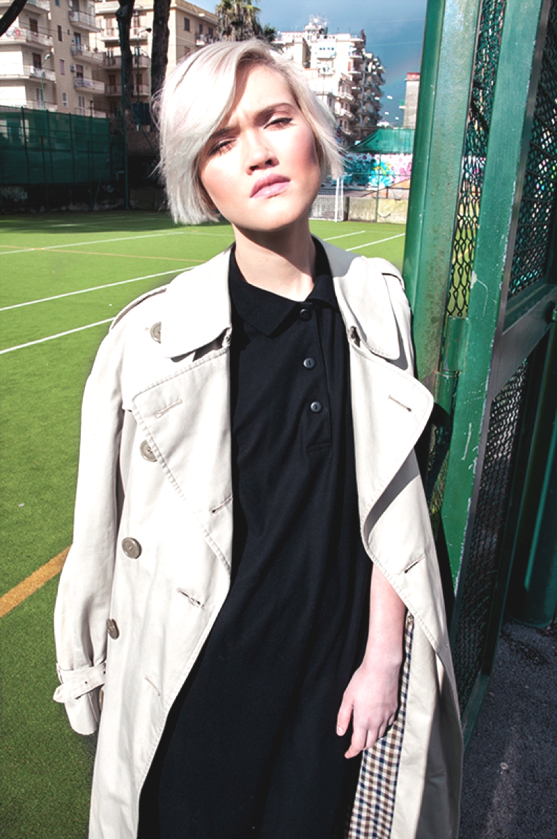 Dress: Usage, Trench: Aquescutum, Socks Fila, Shoes: Adidas