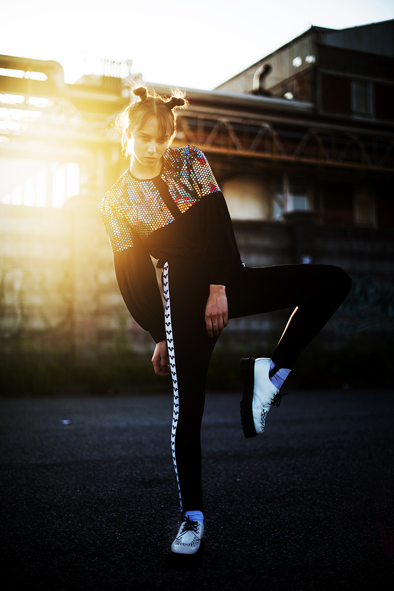 Bag: Fendi, Leggins: Arena, Shoes: Dr. Martens, Smock: Vintage