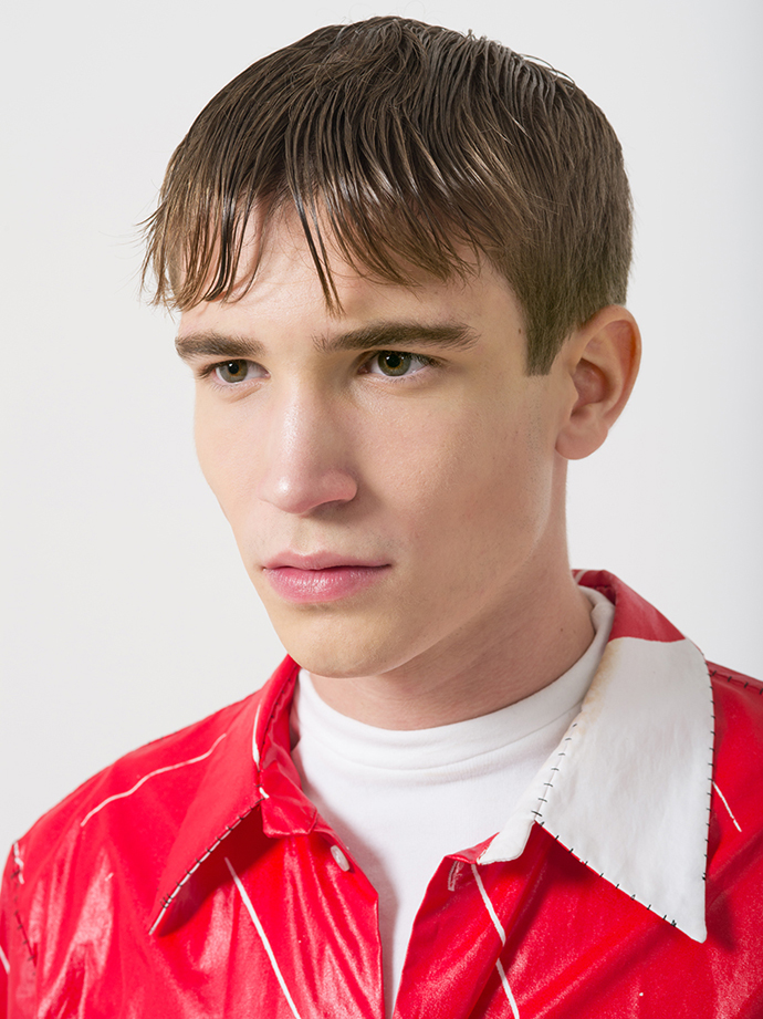 Shirt: Kenneth Izedonmwen - T-Shirt: Hvala Ilija