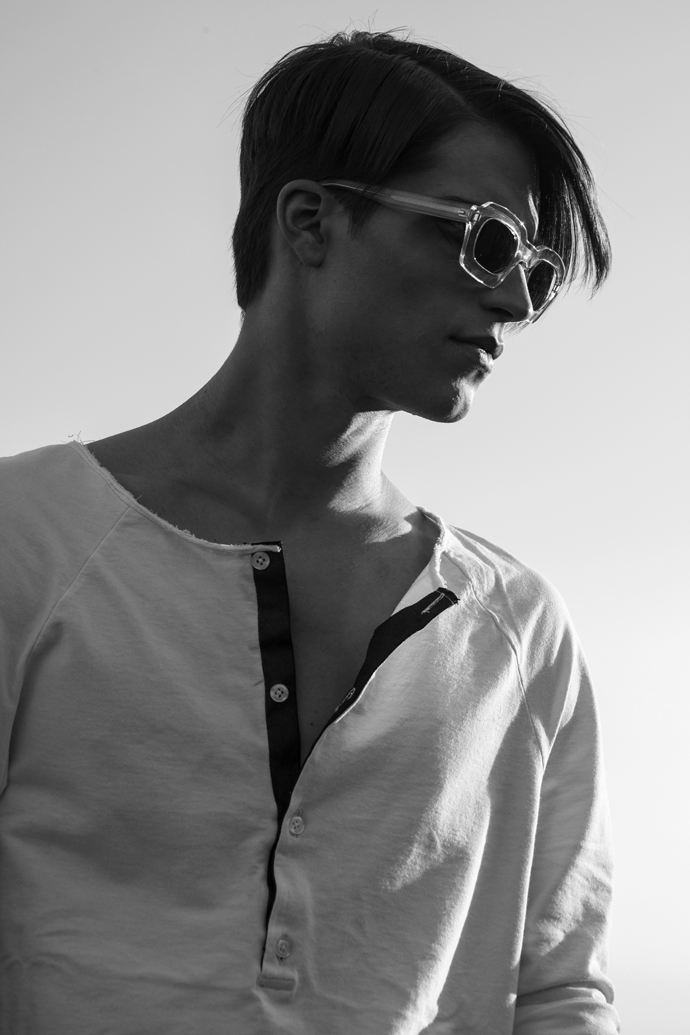 Longsleeve T-shirt: Constantine Papa, Sunglasses: DSExParthenis 