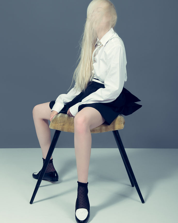 Shirt: Top Secret Harness: Golden Dust Skirt: Mosquito 