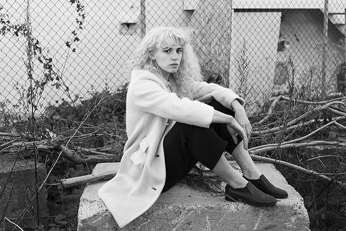 Coat : Loden from Germany Top: American Apparel baseball tee Bottom: Alia pants Shoes : Gianni fezz