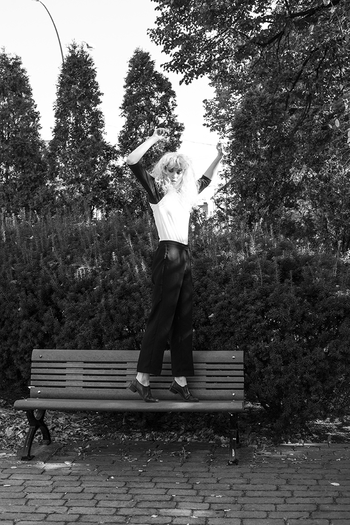 Top: American Apparel baseball tee Bottom: Alia pants Shoes : Gianni fezz