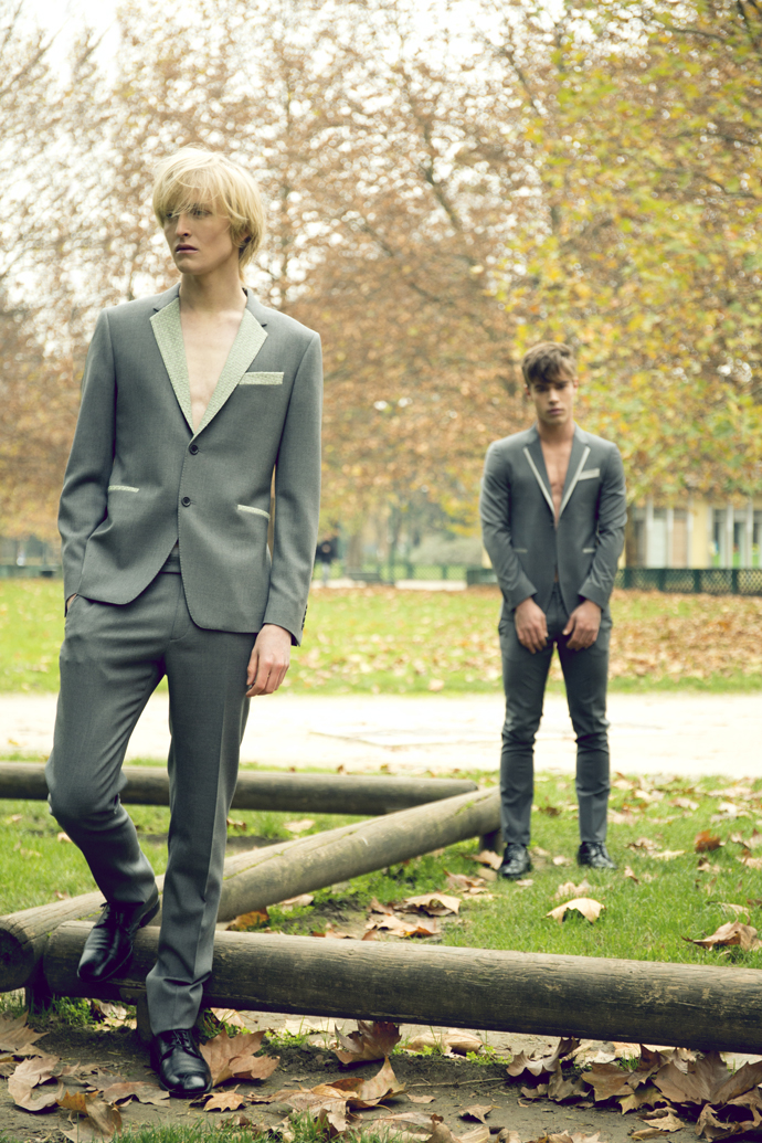 From left: Suit by Francesca Cottone, Shoes by Santoni // From right: Suit by Francesca Cottone, Shoes by Sax