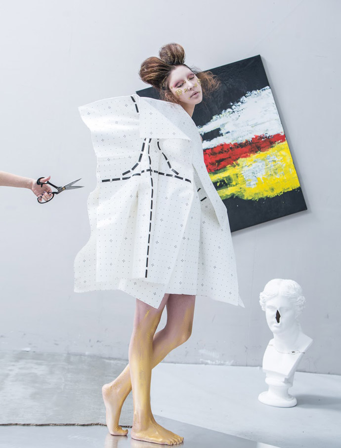 Designer/ Ray Hsu Model/ 鍾韻@ Lowen Studio