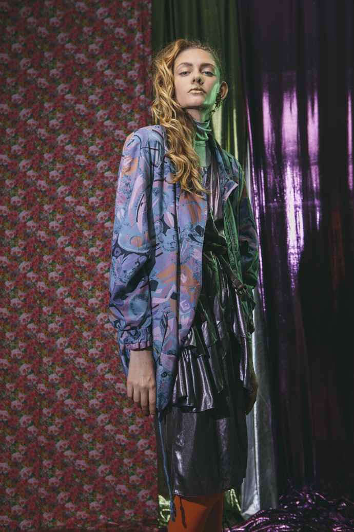 Raincoat K-WAY Dress KRIZIA Turtleneck DIANE VON FUSTENBERG Earring PIKKIO