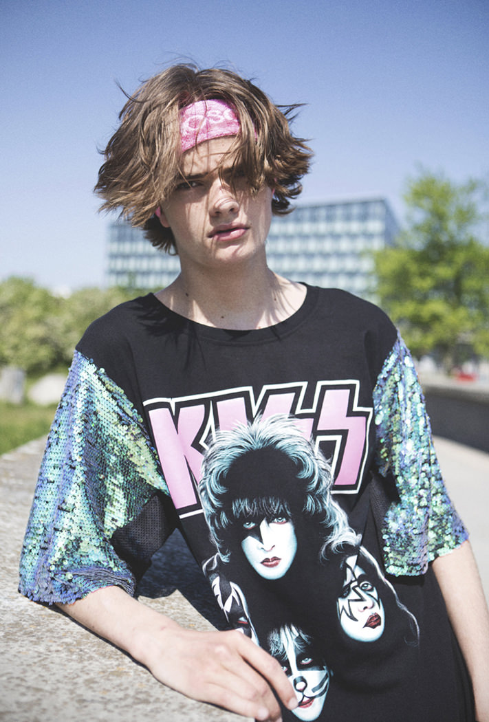 Headband: Moschino Top: Borderline Apparel