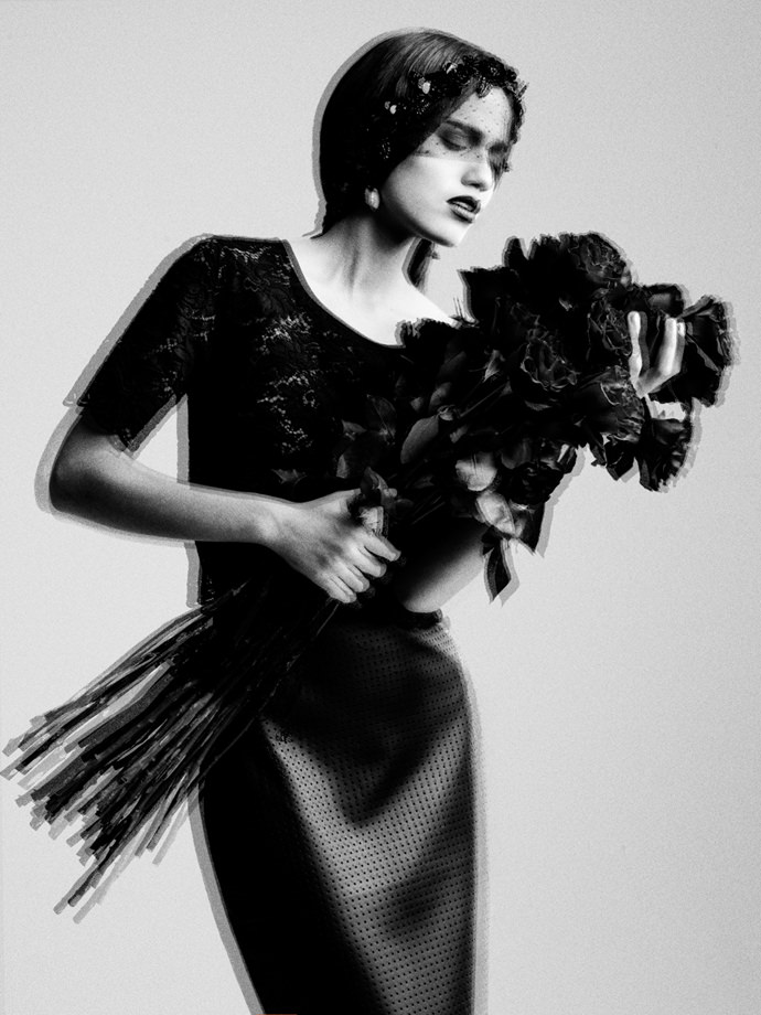 Headpiece: La dame au béret Skirt: Bagatelle Top: Nicole Miller Artelier 