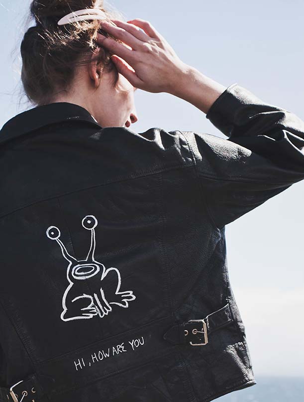 Jacket: I’ll Be Your Mirror Hair Clip: Topshop