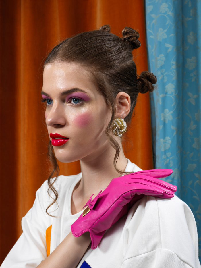 Top by LAU Earrings & gloves vintage