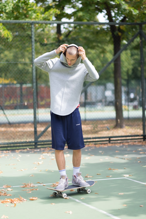 hoodie IL-Independent Label – trousers Adidas vintage – shoes Kappa