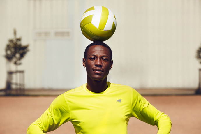 Shirt by New Balance Ball by SOC seen at stadium.de