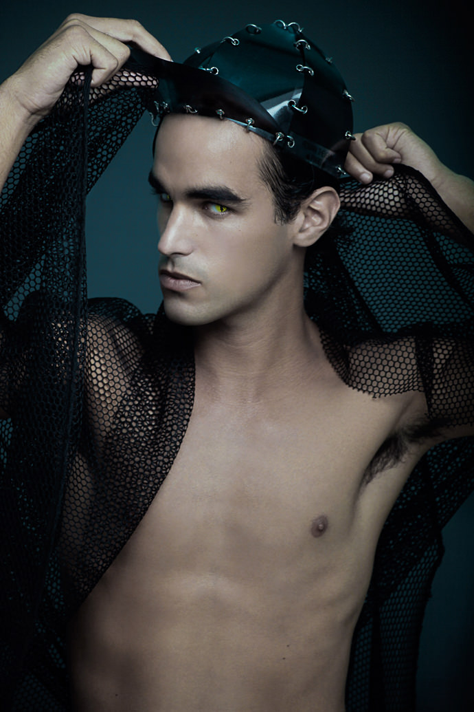 X-Ray cap by Romain Thevenin