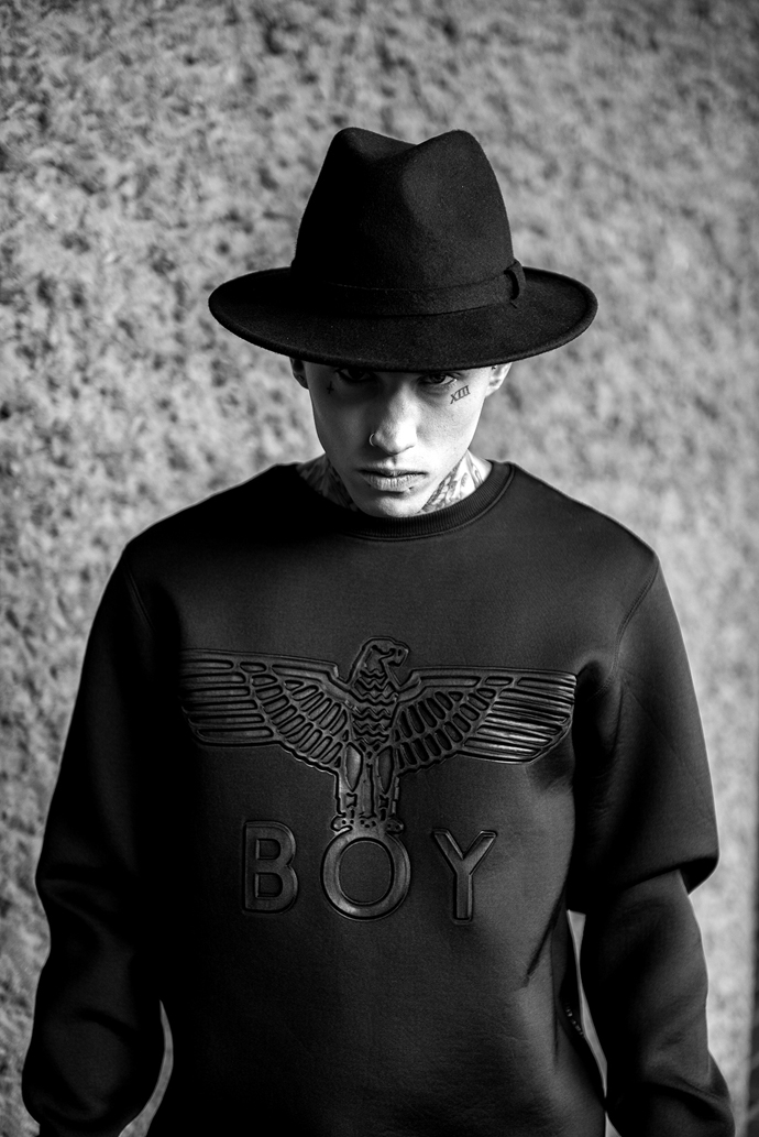Black fedora hat ALL SAINTS Black scuba jumper BOY LONDON